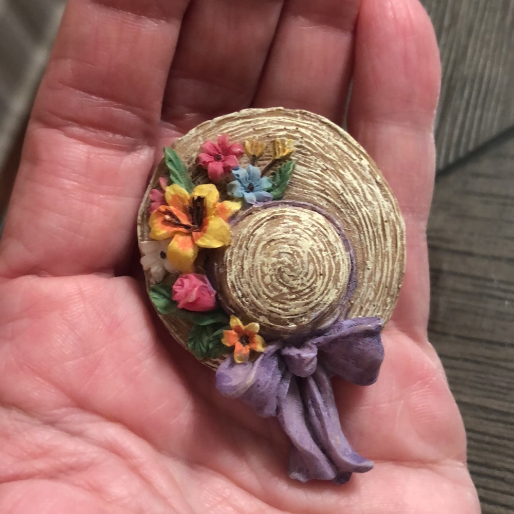 Vintage Resin Straw Hat Pin with Flowers, Purple Bow, Bonnet - Picture 11 of 16